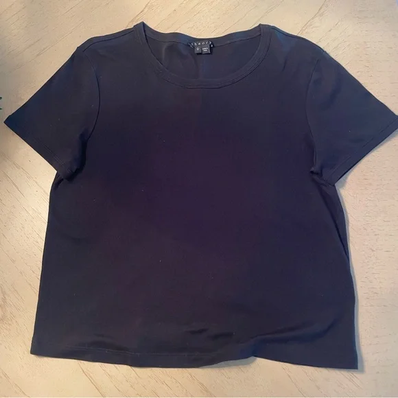 Theory Black Cropped Crewneck T-Shirt – Women’s Size L – 100% Pima Cotton - Picture 3 of 8